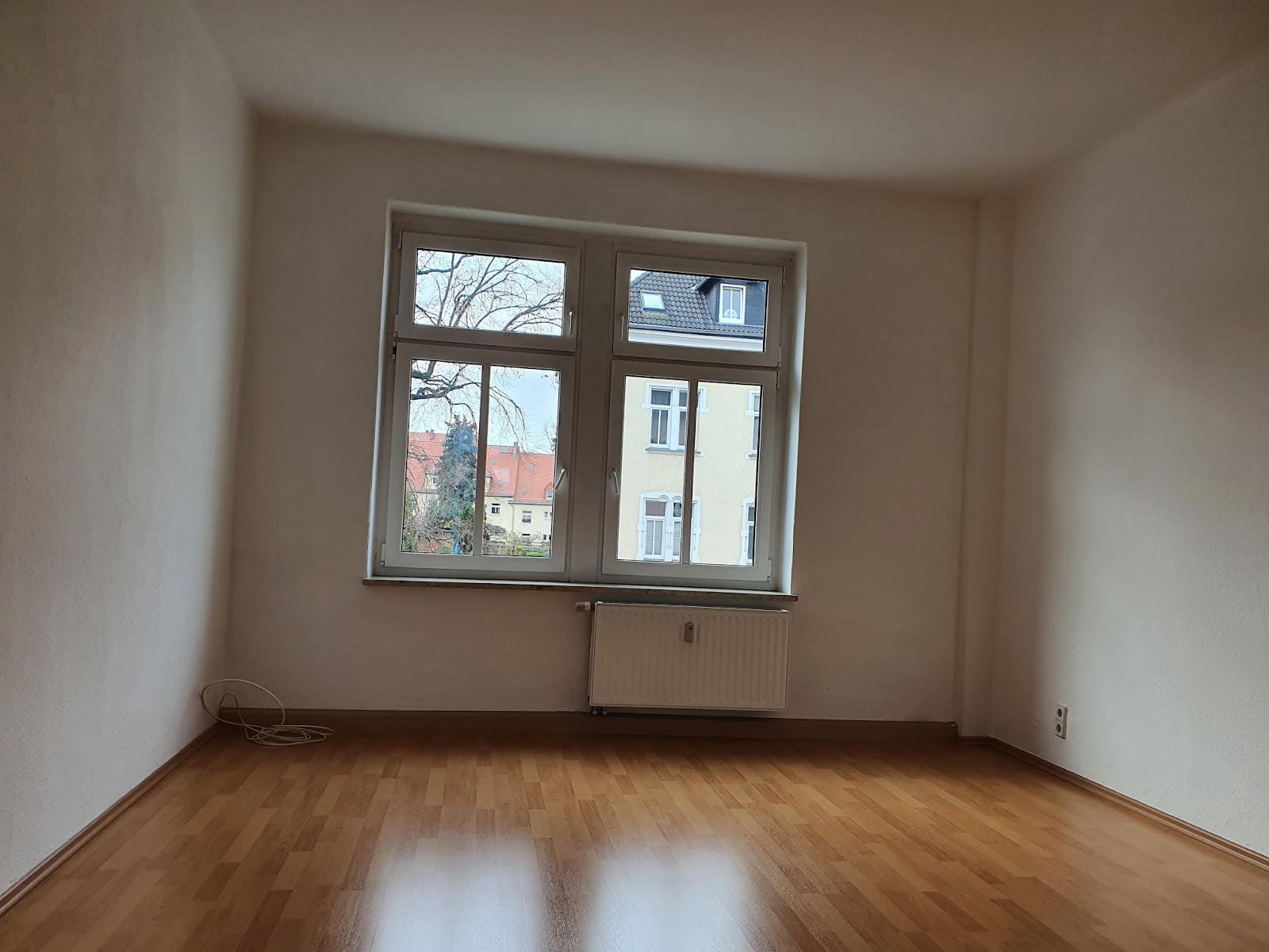 3-Zimmer-Wohnung mit Dusche & Wanne & Balkon im 1. Obergeschoss – Chemnitz – Vorschaubild 2