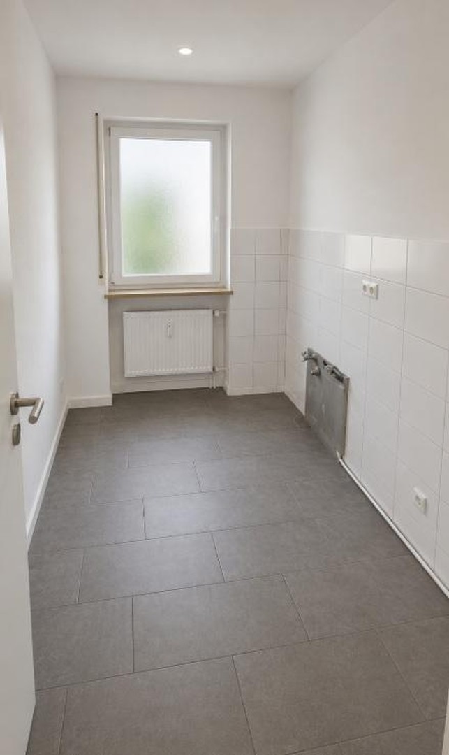 3 Zimmer Wohnung 84,0qm neu renoviert im 2. OG, ab 15.08. frei – Nürnberg – Vorschaubild 4