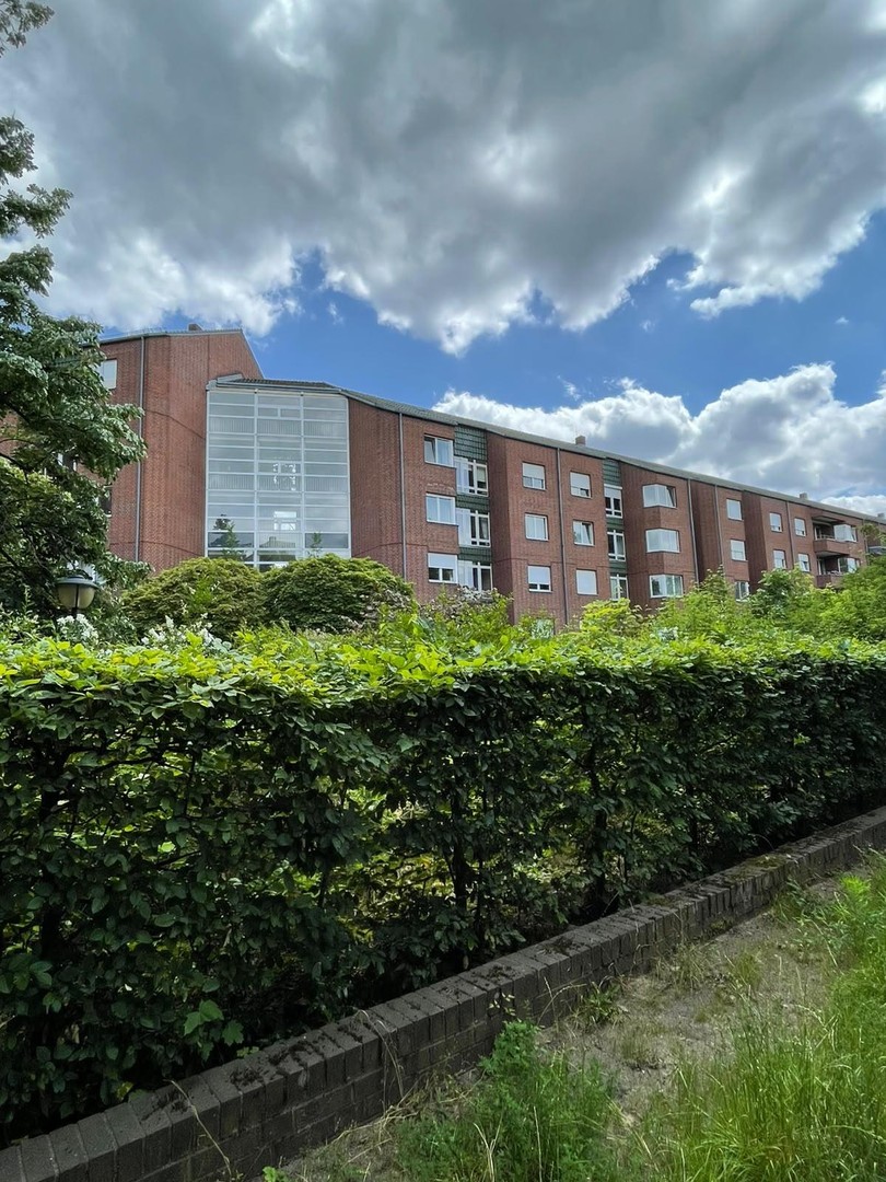 Geräumige, sonnige 4 Zimmerwohnung in Berlin Wittenau