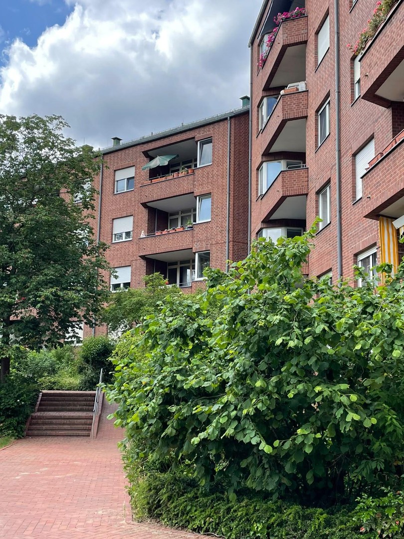 Geräumige, sonnige 4 Zimmerwohnung in Berlin Wittenau – Berlin – Vorschaubild 3