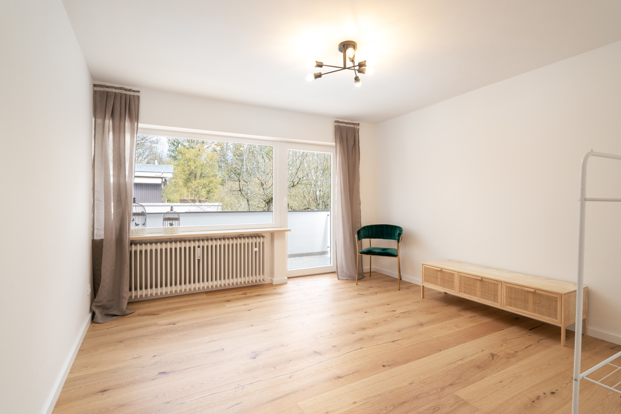 Einziehen + Wohlfühlen! - Exklusive Wohnung mit Balkon in idyllischer Lage – München – Vorschaubild 8