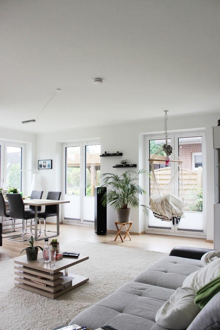 Romantik pur!„Paradiesische/traumhafte" Lage! Loftartige, moderne Terassen-Wohnung und Garten!