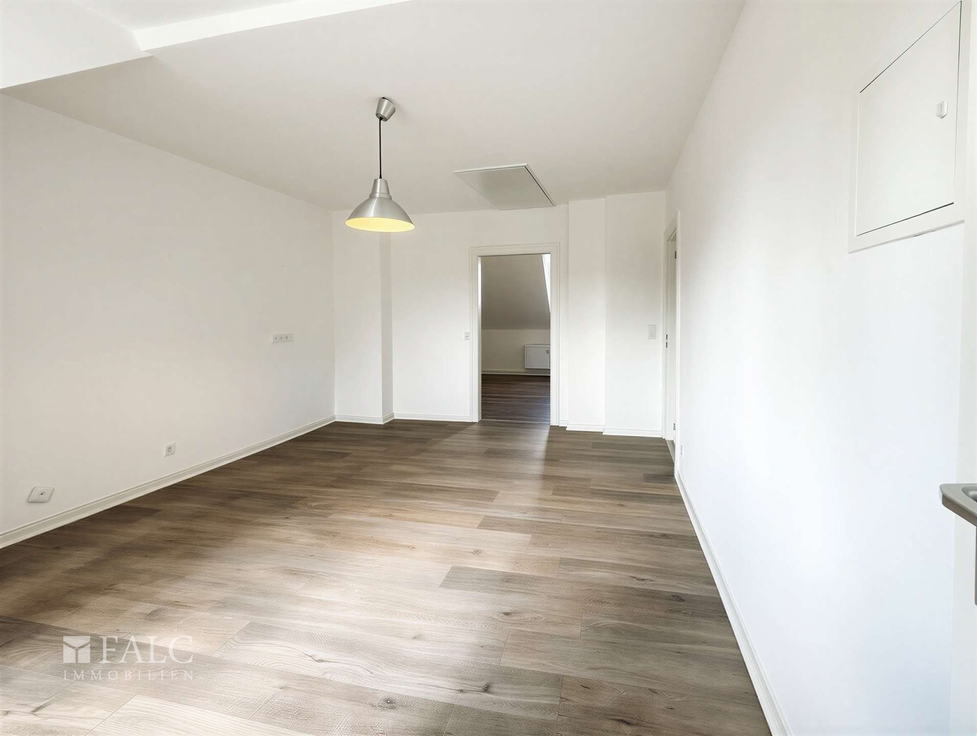 Ideal für Singles, Paare oder WGs: 2-Zimmer-Wohnung mit Gartenmitnutzung – Düsseldorf / Heerdt – Vorschaubild 4