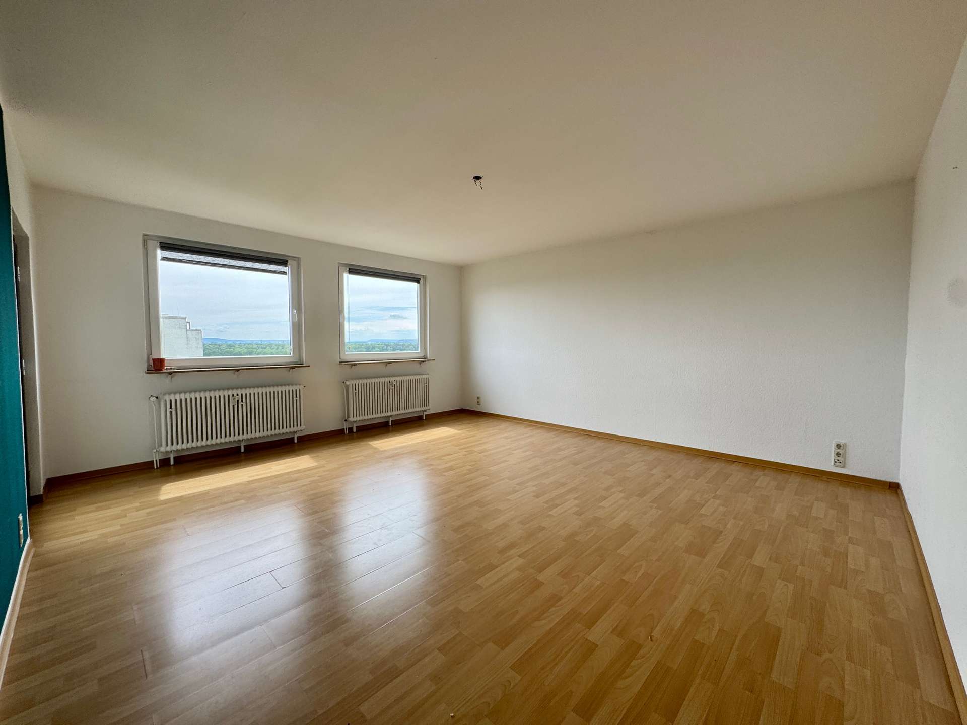 Helle 3-Zimmer-Wohnung im 10. Obergeschoss mit Weitblick – Neustadt am Rübenberge – Vorschaubild 3