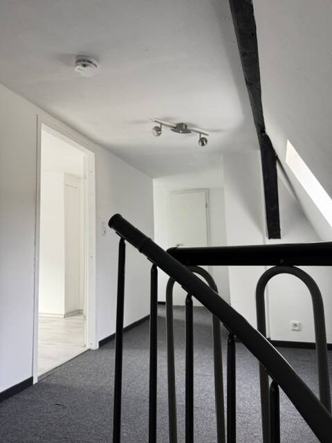 4 Zimmer Dachgeschosswohnung auf zwei Ebenen ohne Balkon in Solingen Stadtmitte – Solingen – Vorschaubild 6