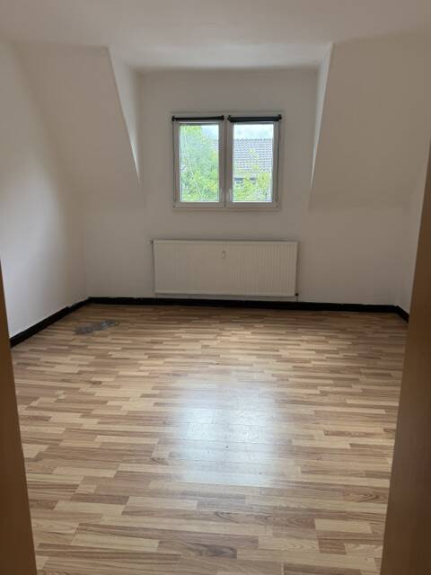 4 Zimmer Dachgeschosswohnung auf zwei Ebenen ohne Balkon in Solingen Stadtmitte – Solingen – Vorschaubild 8