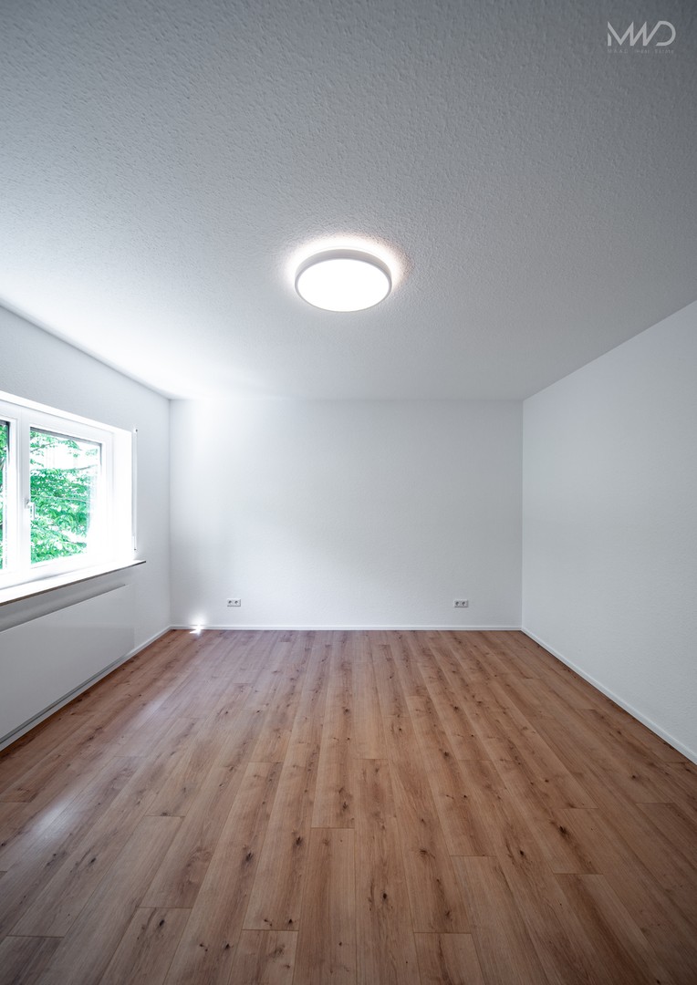 Erstbezug nach Sanierung | Helle Wohnung mit Balkon in ruhiger Innenhoflage nahe Schlosspark – Wiesbaden – Vorschaubild 5
