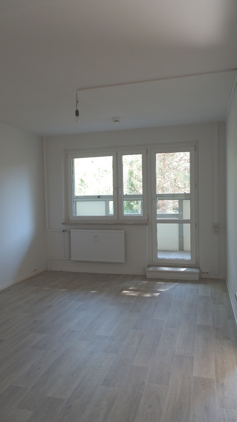 Komfortabel wohnen: Balkon, Aufzug und Gemeinschaftsgarten in ruhiger Lage – Erfurt – Vorschaubild 3