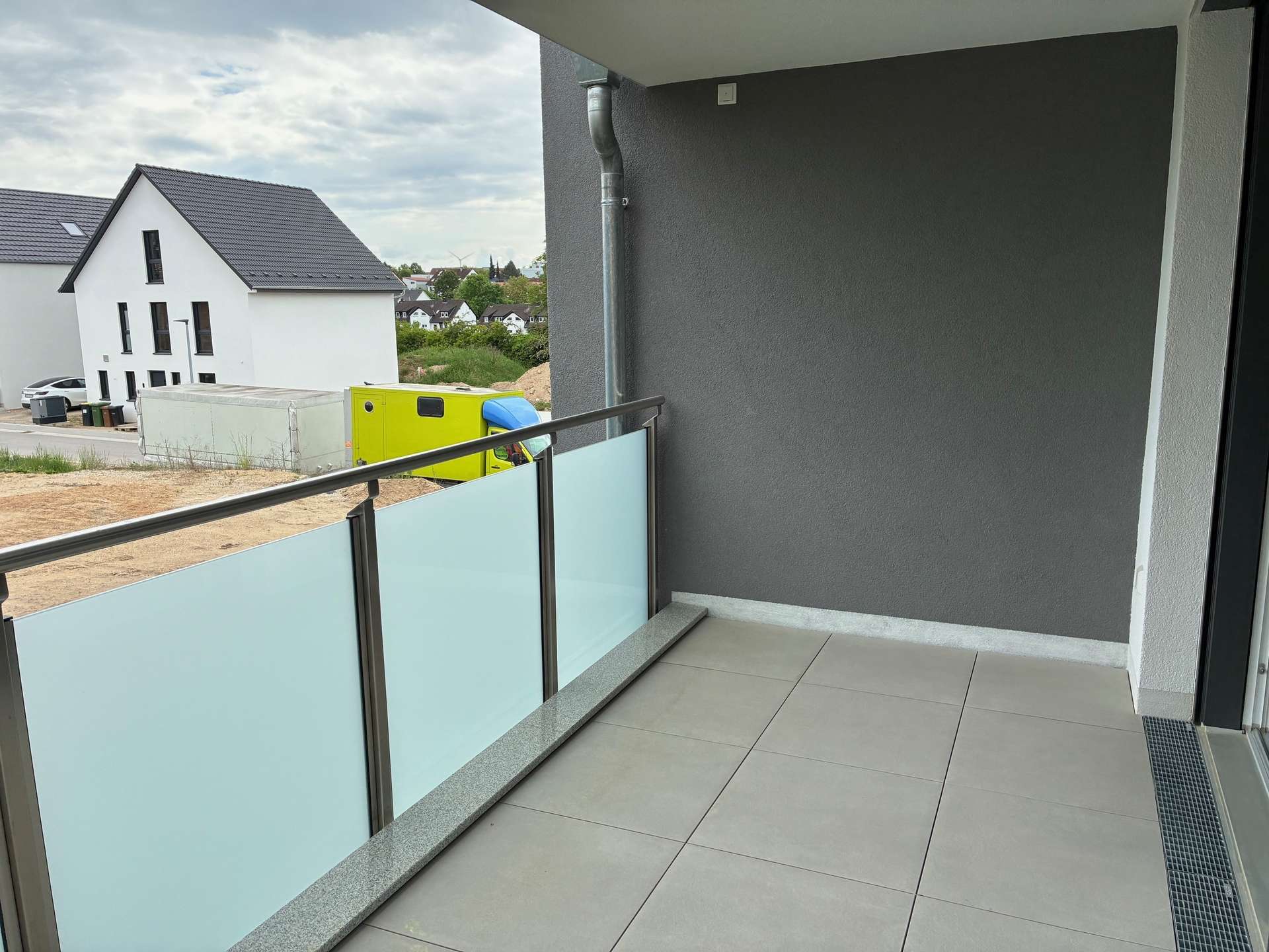HEGERICH: Wohnträume werden wahr – Stilvolle Neubauwohnung mit sonnigem Balkon – Roßtal – Vorschaubild 10