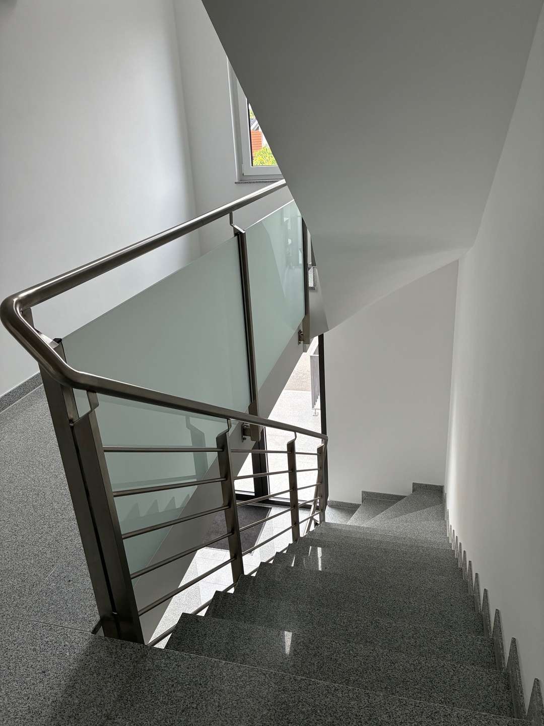 HEGERICH: Wohnträume werden wahr – Stilvolle Neubauwohnung mit sonnigem Balkon – Roßtal – Vorschaubild 13
