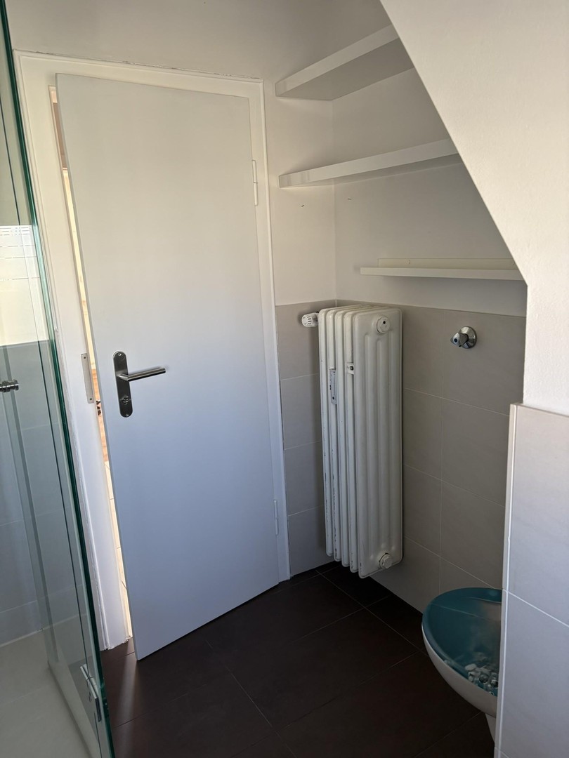 Geräumige und helle Altbauwohnung mit Dachterrasse in bester Karlsfelder Lage – Karlsfeld – Vorschaubild 9