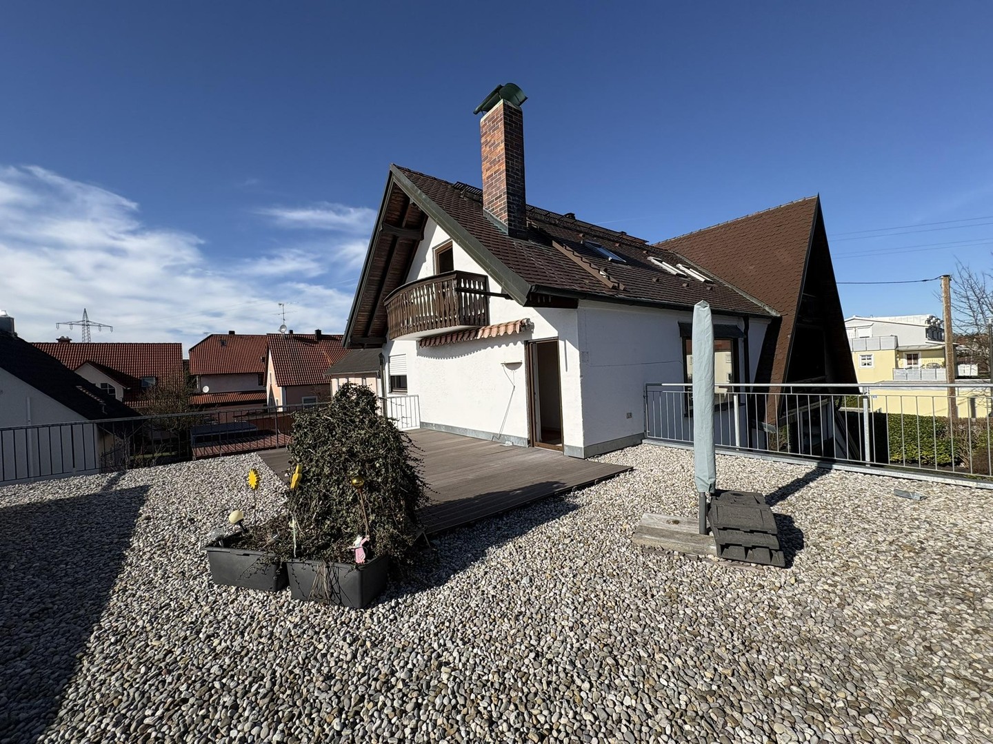 Geräumige und helle Altbauwohnung mit Dachterrasse in bester Karlsfelder Lage – Karlsfeld – Vorschaubild 30