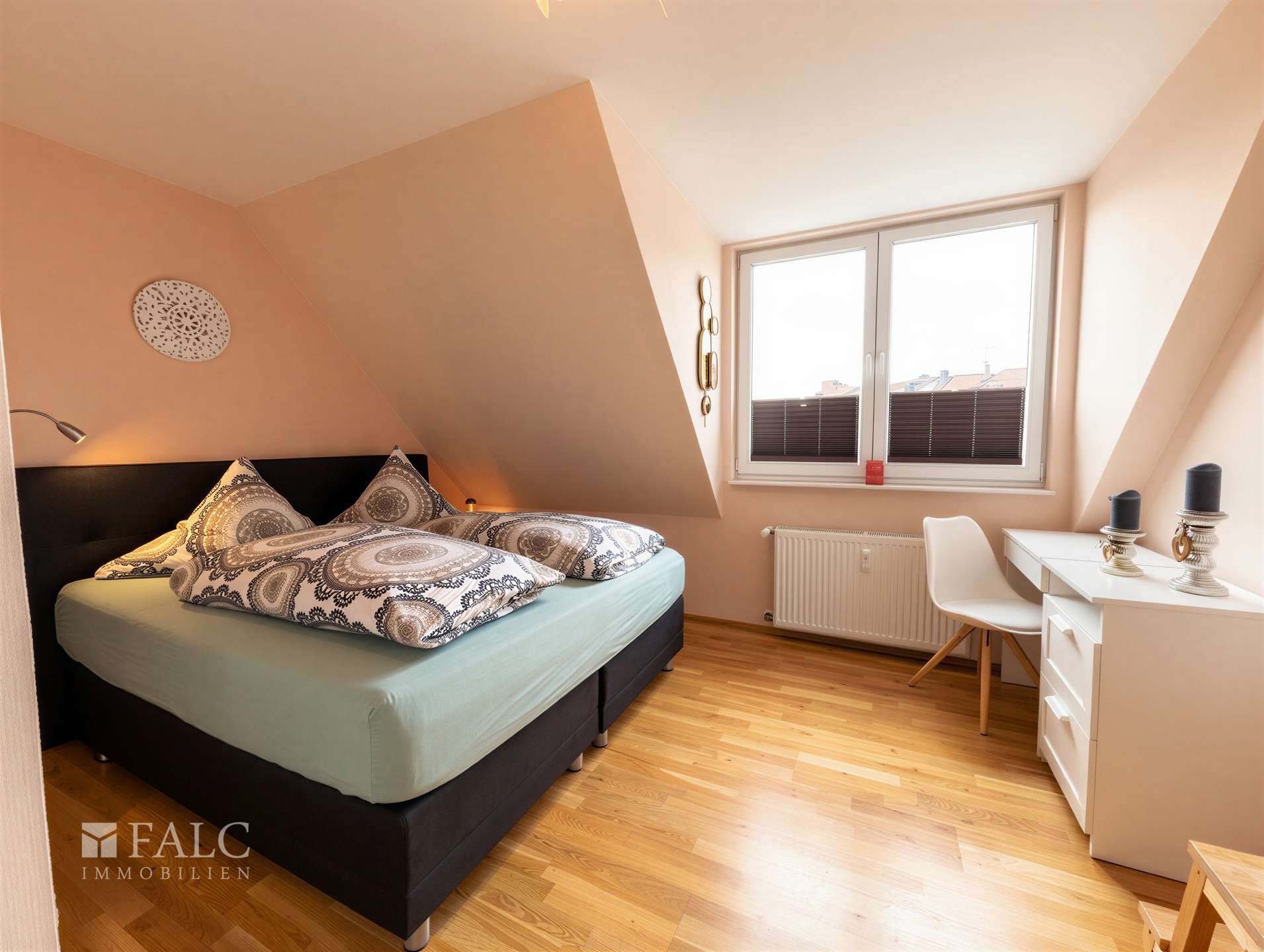 Lichtdurchflutete Dachgeschoss-Maisonette-Wohnung im Herzen von Rüttenscheid – Essen – Vorschaubild 9