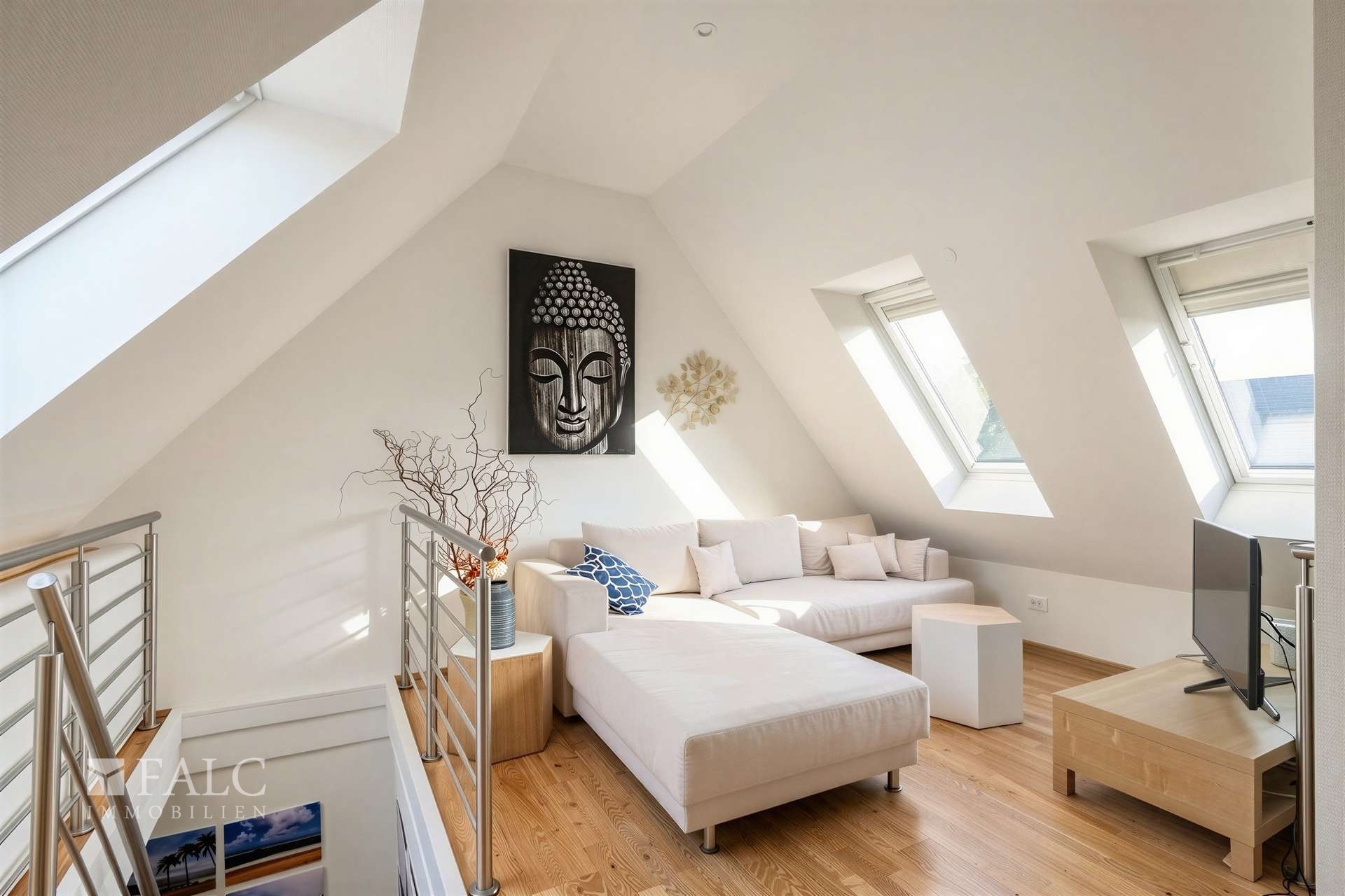 Lichtdurchflutete Dachgeschoss-Maisonette-Wohnung im Herzen von Rüttenscheid – Essen – Vorschaubild 12