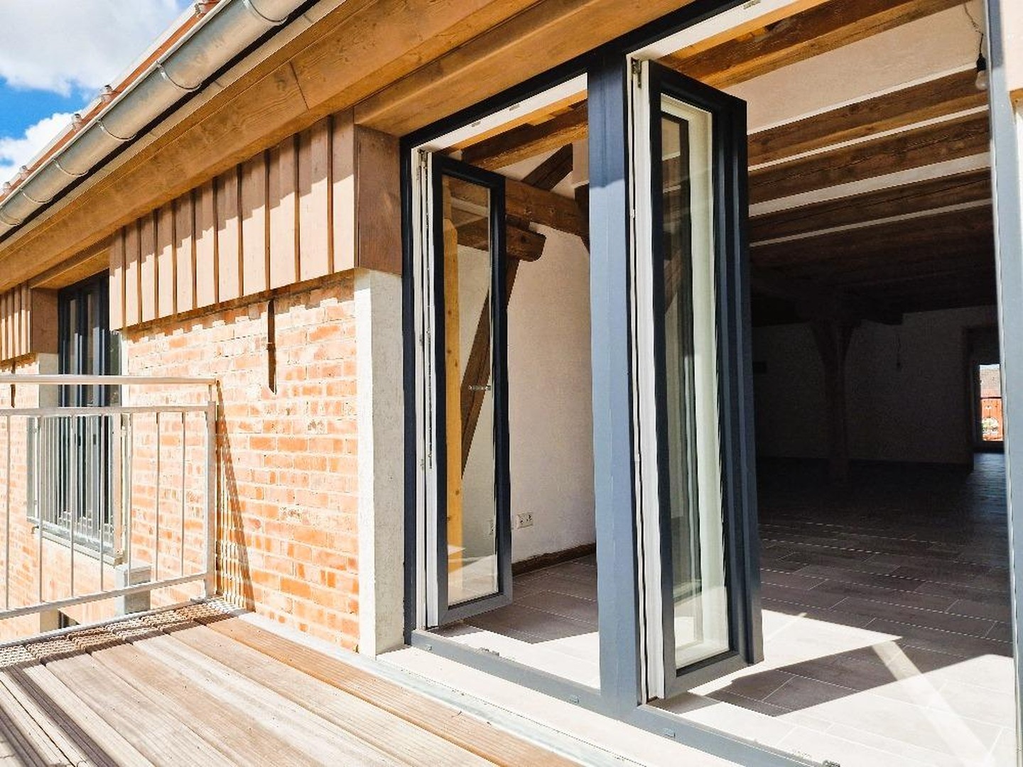 OG Wohnung mit Balkon | NACHHALTIGSTE Immobilie Wolfsburgs, Lehmbau, PV - Autarkie und Appsteuerung – Wolfsburg – Vorschaubild 17