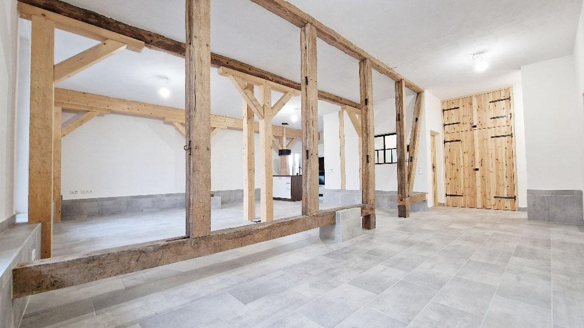 EG Wohnung mit Terrasse | NACHHALTISGTE Immobilie Wolfsburgs, Lehmbau, PV - Autarkie, Appsteuerung – Wolfsburg – Bild 1 von 32