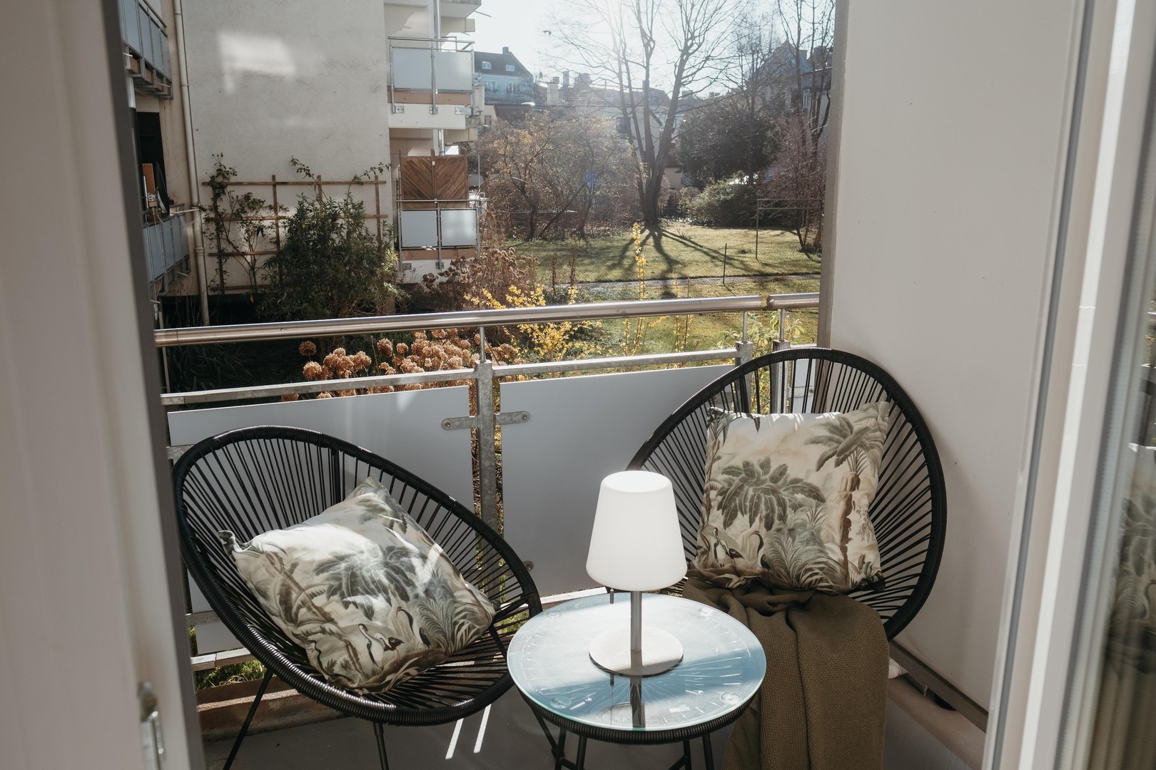 Im Herzen Schwabings: Charmante 2-Zimmer-Wohnung mit Balkon – München – Vorschaubild 12