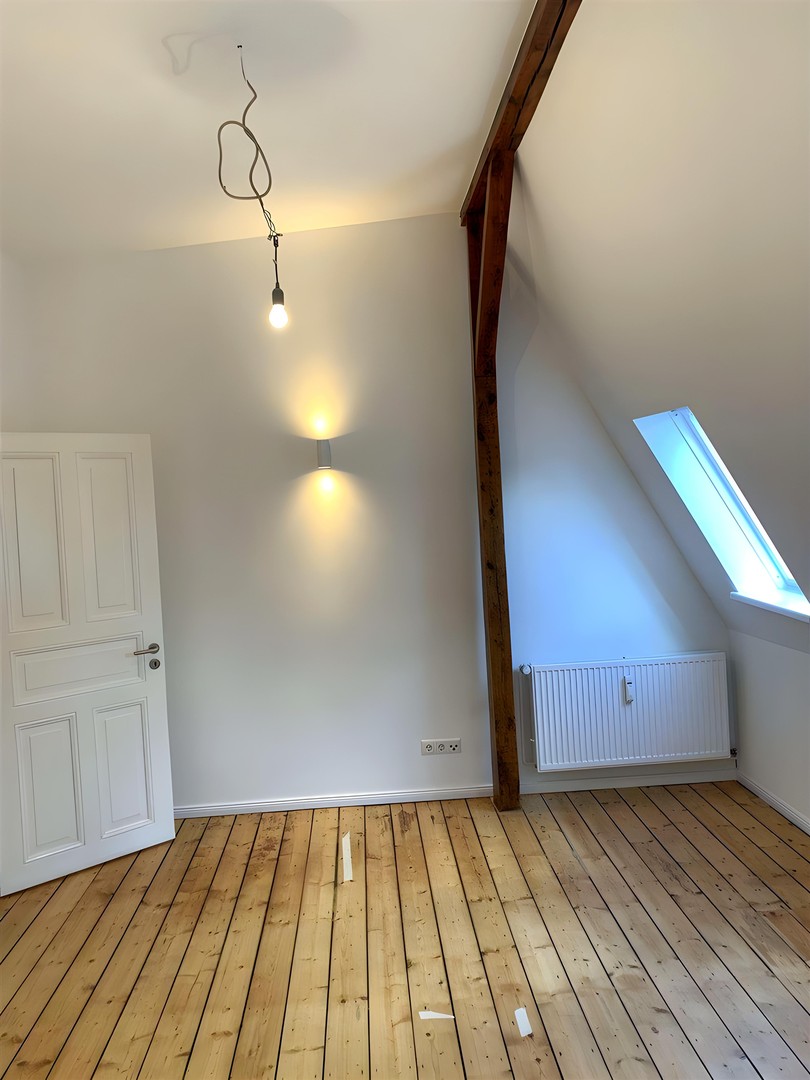 Exklusive 4-Zimmer-Dachgeschosswohnung für Studenten-WG – Frisch saniert | Neue Einbauküche – Hamburg – Vorschaubild 21