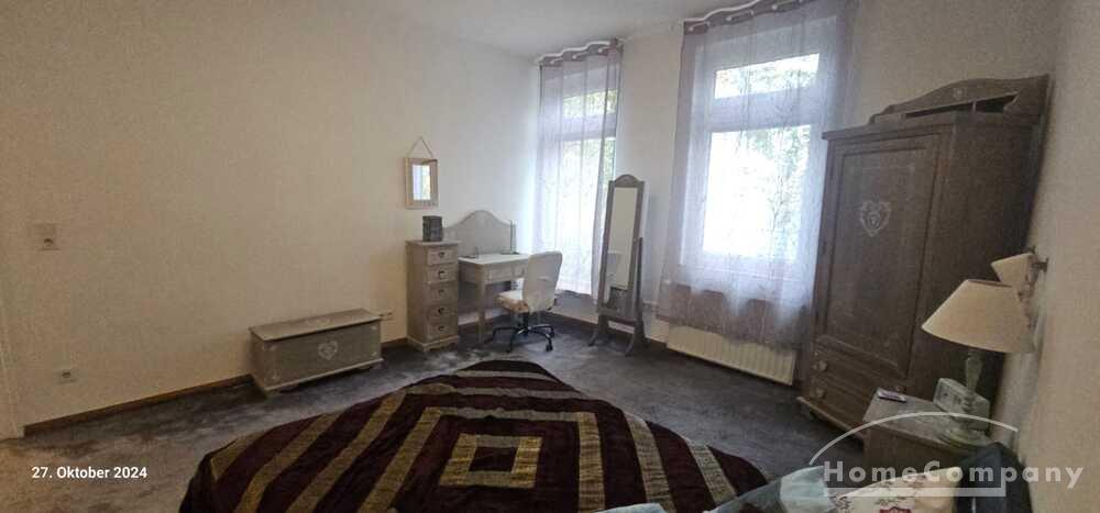 Große 3,5 Zi.-Altbauwhg., 2. OG, möbliert. Bad mit Wanne und Dusche, Balkon und kl. Garten zur gemeinschaftlichen Nutzung; Stellplatz vorhanden. – Braunschweig – Vorschaubild 6