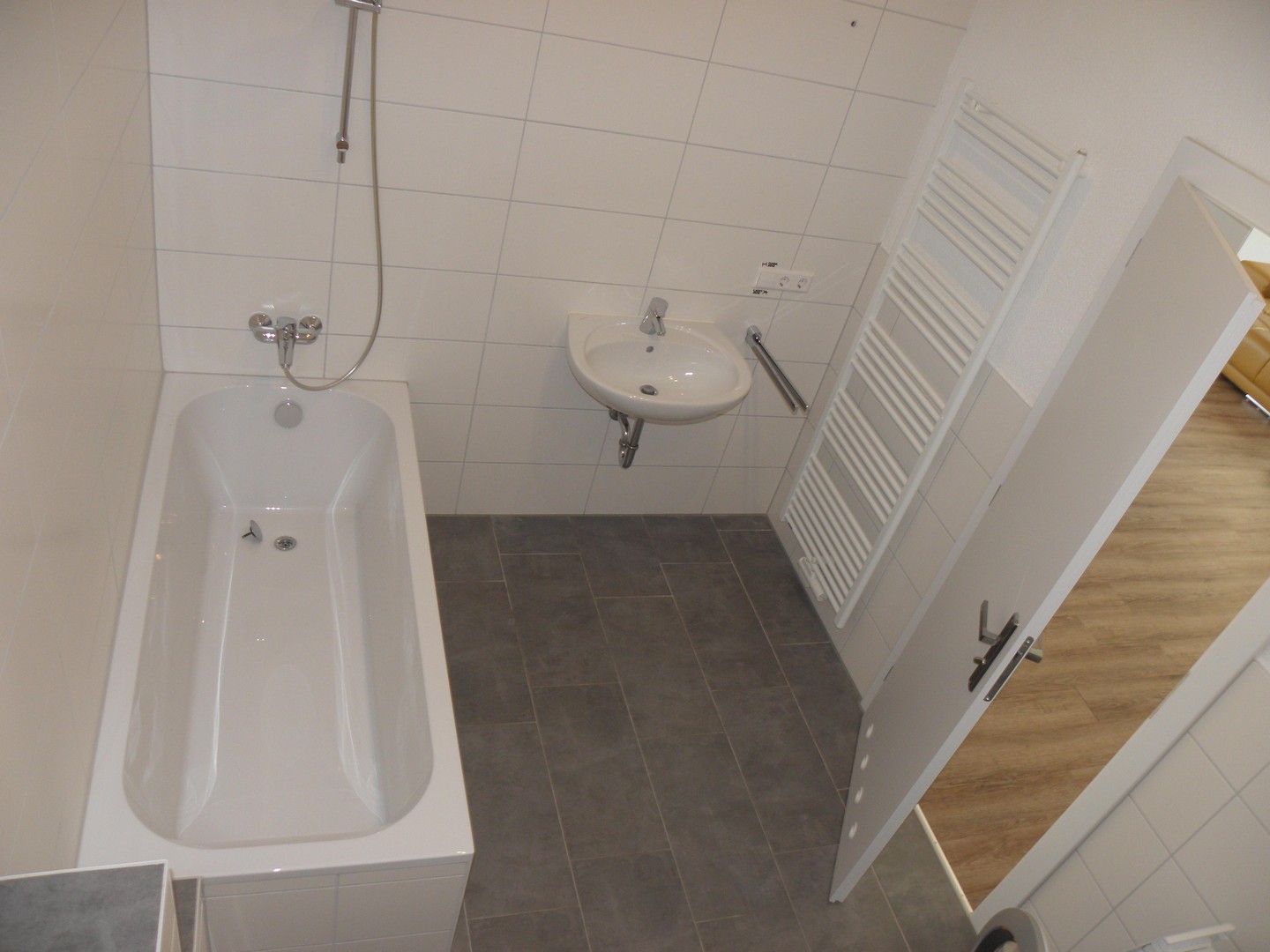Große, geräumige 1-Zimmer-Loft am Kronenplatz – Karlsruhe – Vorschaubild 11