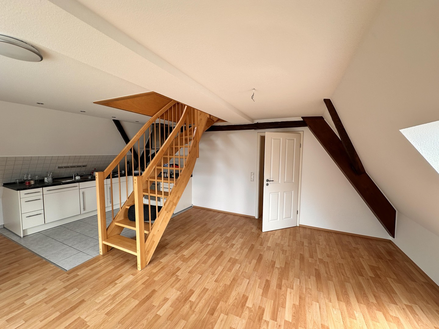 Maisonette-Wohnung mit großer 40m² Dachterrasse in Sinsheim-Hilsbach – Sinsheim-Hilsbach – Vorschaubild 11
