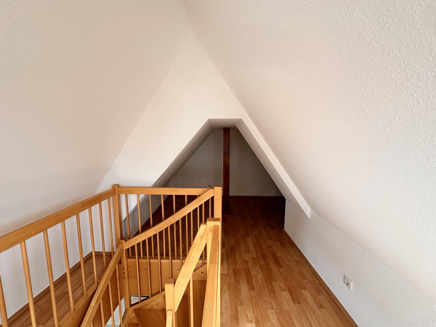 Maisonette-Wohnung mit großer 40m² Dachterrasse in Sinsheim-Hilsbach – Sinsheim-Hilsbach – Vorschaubild 18