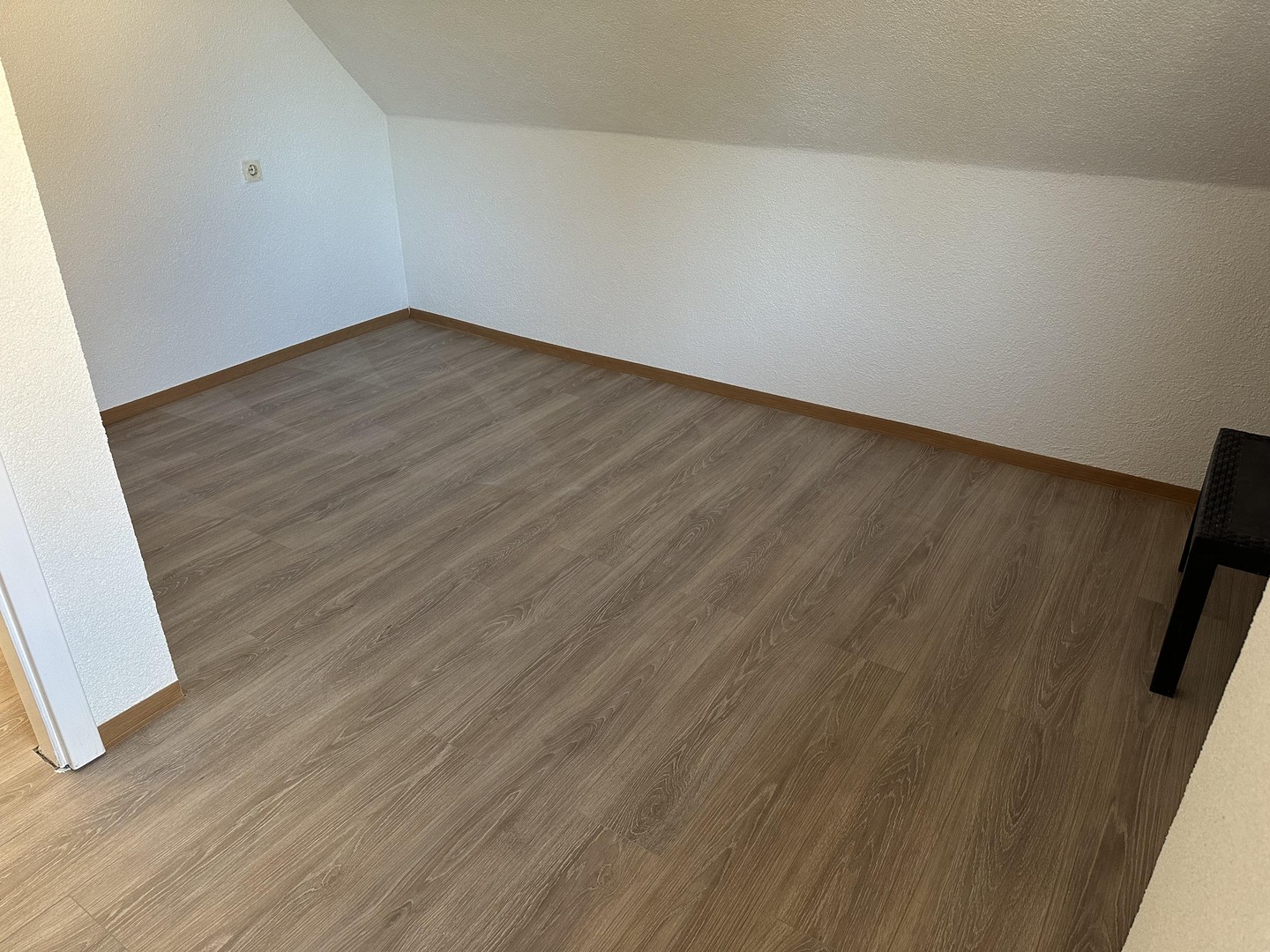 Gewerblich genutzte 4 Zimmer Wohnung an Firmen in 71570 Oppenweiler zu vermieten. – Oppenweiler – Vorschaubild 4