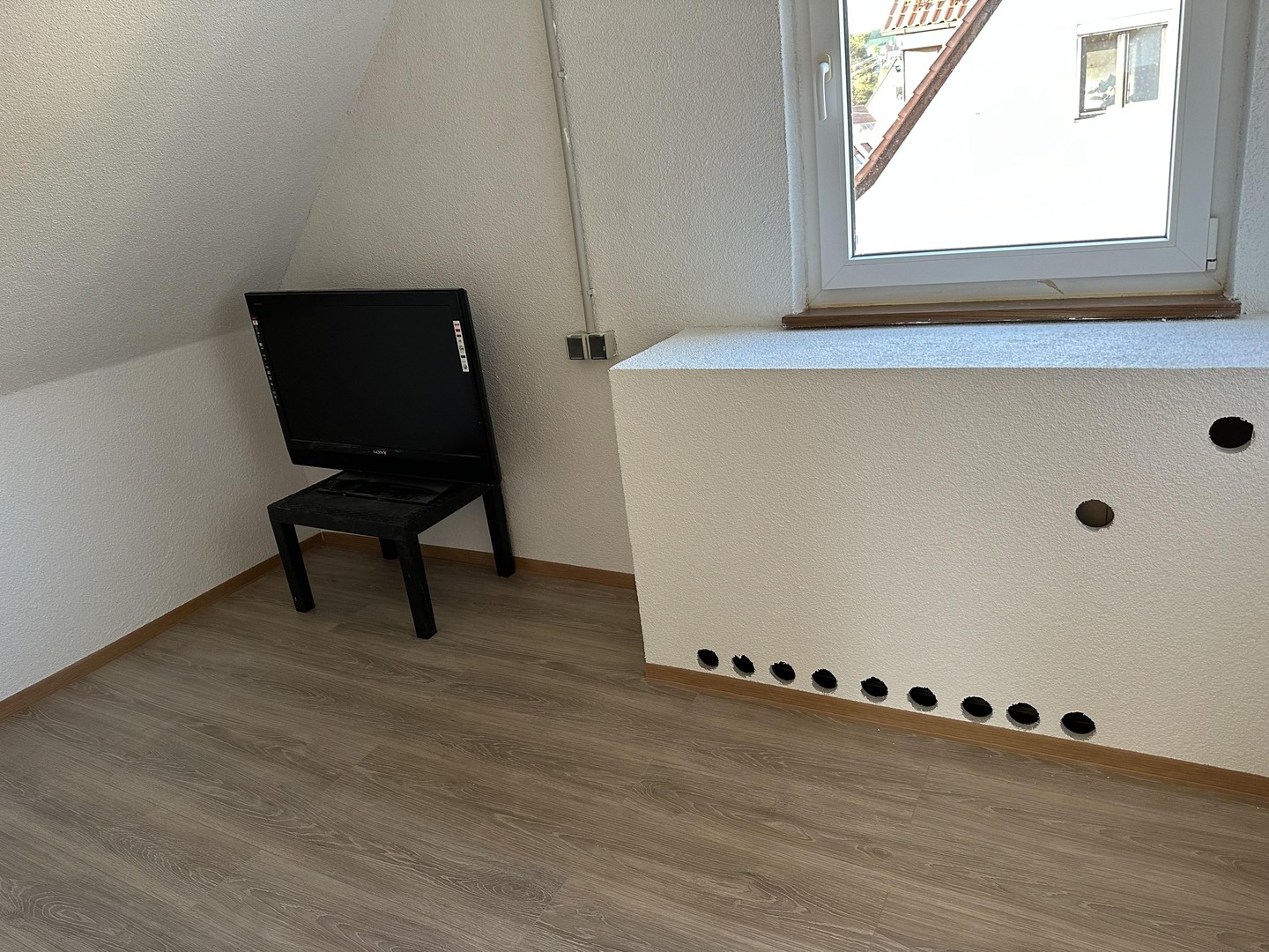 Gewerblich genutzte 4 Zimmer Wohnung an Firmen in 71570 Oppenweiler zu vermieten. – Oppenweiler – Vorschaubild 6