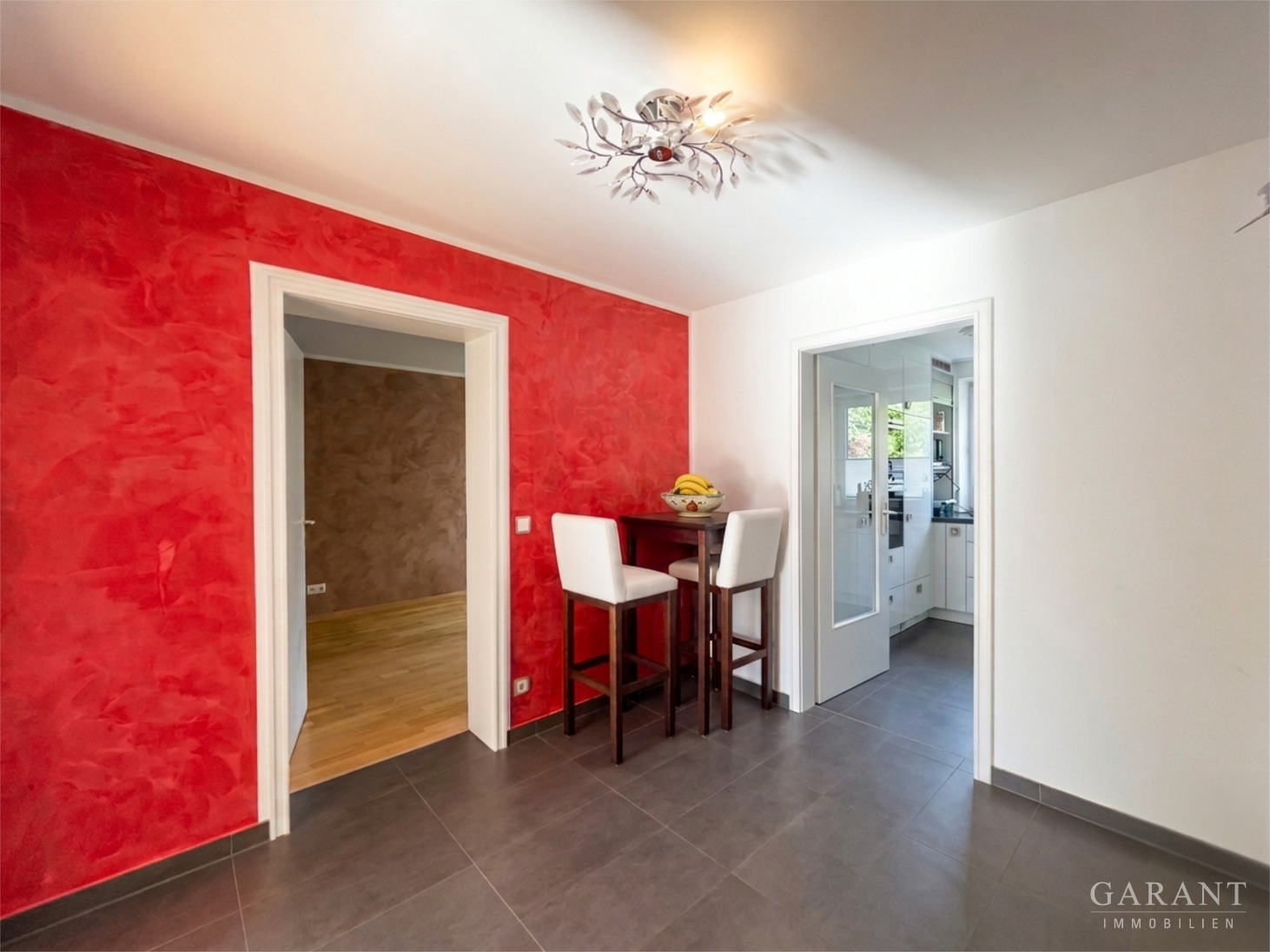 Moderne 3 Zimmer-Wohnung mit zwei Balkonen in München-Perlach – München – Vorschaubild 3