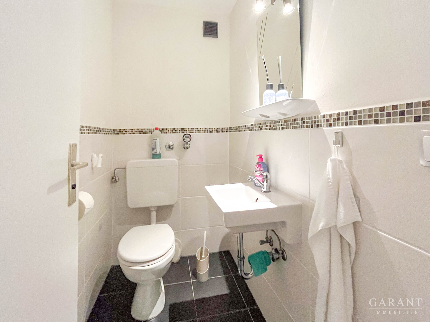 Moderne 3 Zimmer-Wohnung mit zwei Balkonen in München-Perlach – München – Vorschaubild 10