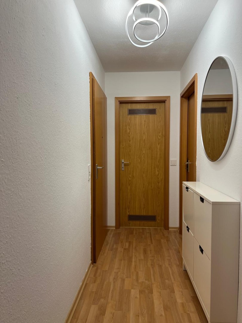 Möblierte 2 Zimmerwohnung nähe Hochschule und Bosch mit Garten – Reutlingen – Vorschaubild 8