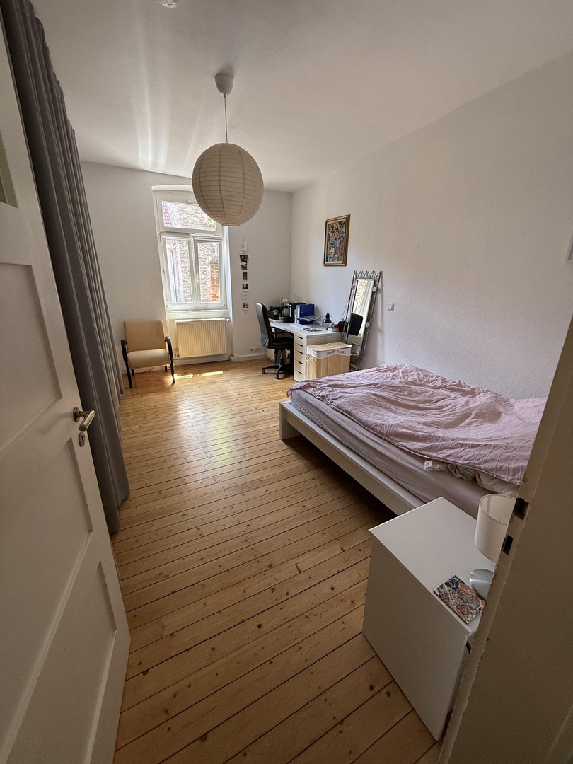 Charmante 2-Zimmer-Altbauwohnung mit Blick ins Grüne im Herzen von Heidelberg-Bergheim – Heidelberg – Vorschaubild 3