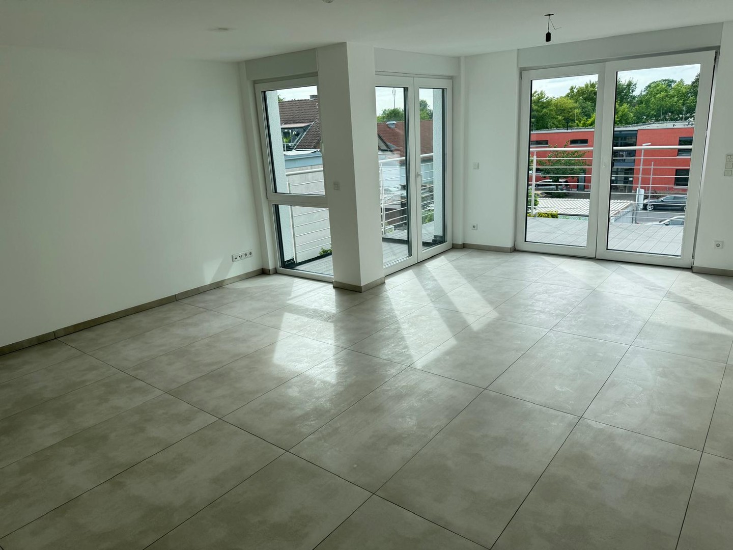 Neubau-Erstbezug, große 4-Zimmer Wohnung in Köln Dünnwald – Köln – Vorschaubild 2