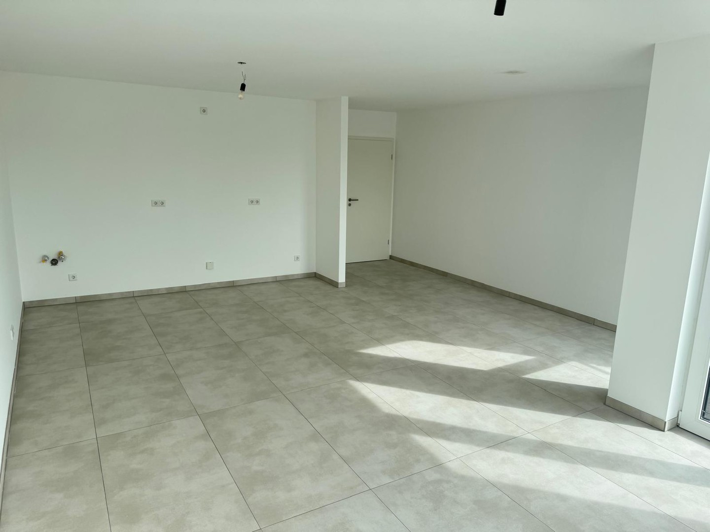 Neubau-Erstbezug, große 4-Zimmer Wohnung in Köln Dünnwald – Köln – Vorschaubild 3