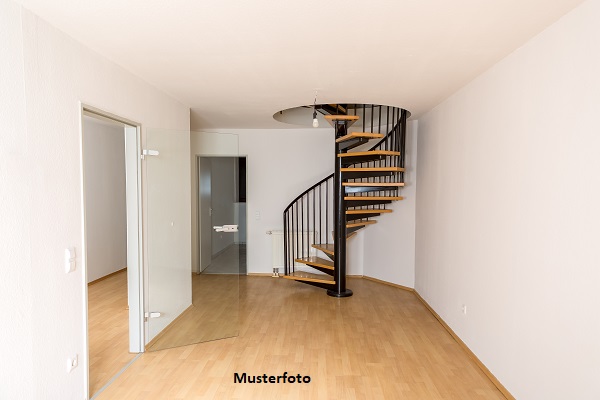 4-Zimmer-Wohnung über 2 Etagen, nebst Dachterrasse