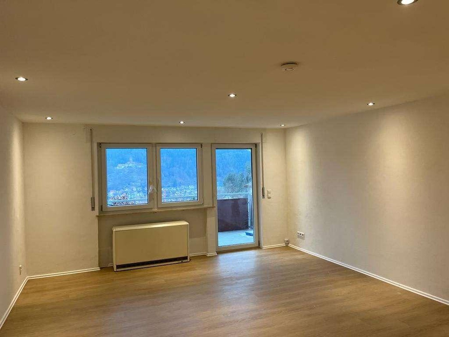 Renovierte Wohnung mit Burgblick – Bad Liebenzell – Vorschaubild 2