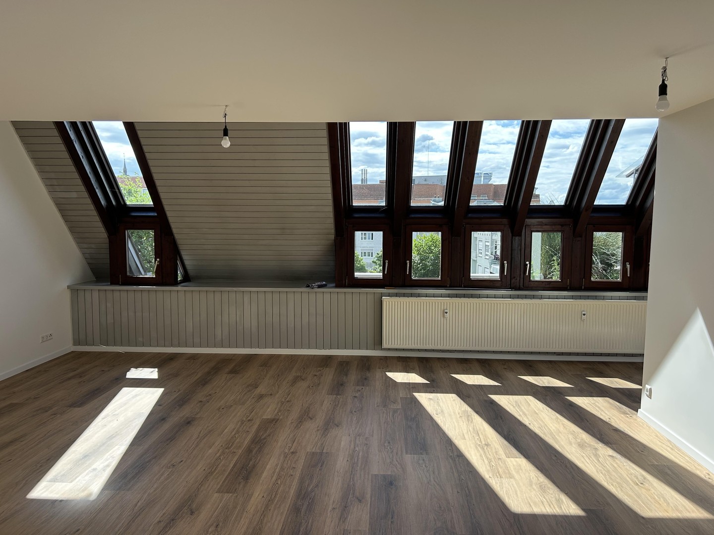 Dachterrassenwohnung im Herzen von Böblingen - 4 Zimmer – Böblingen – Vorschaubild 3