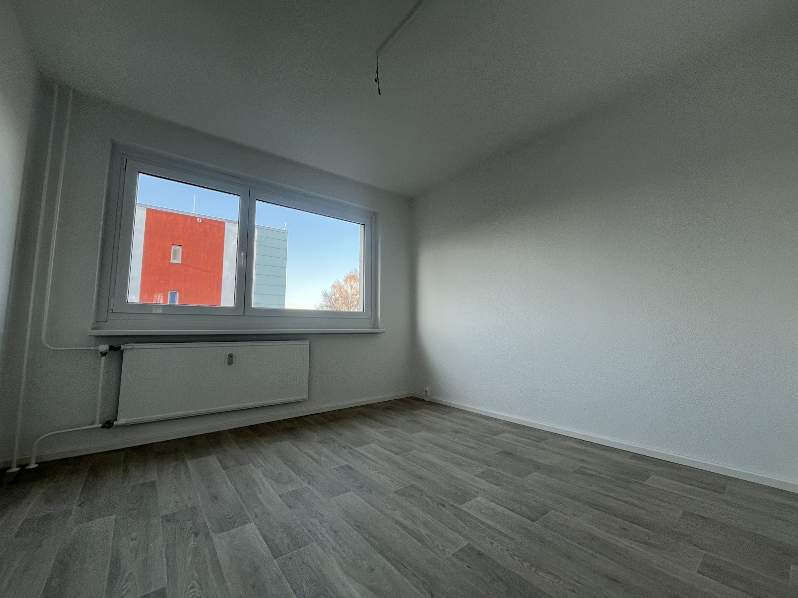 Gemeinsam neu starten – sanierte 3-Raum-Wohnung mit Tresen – Chemnitz – Vorschaubild 3