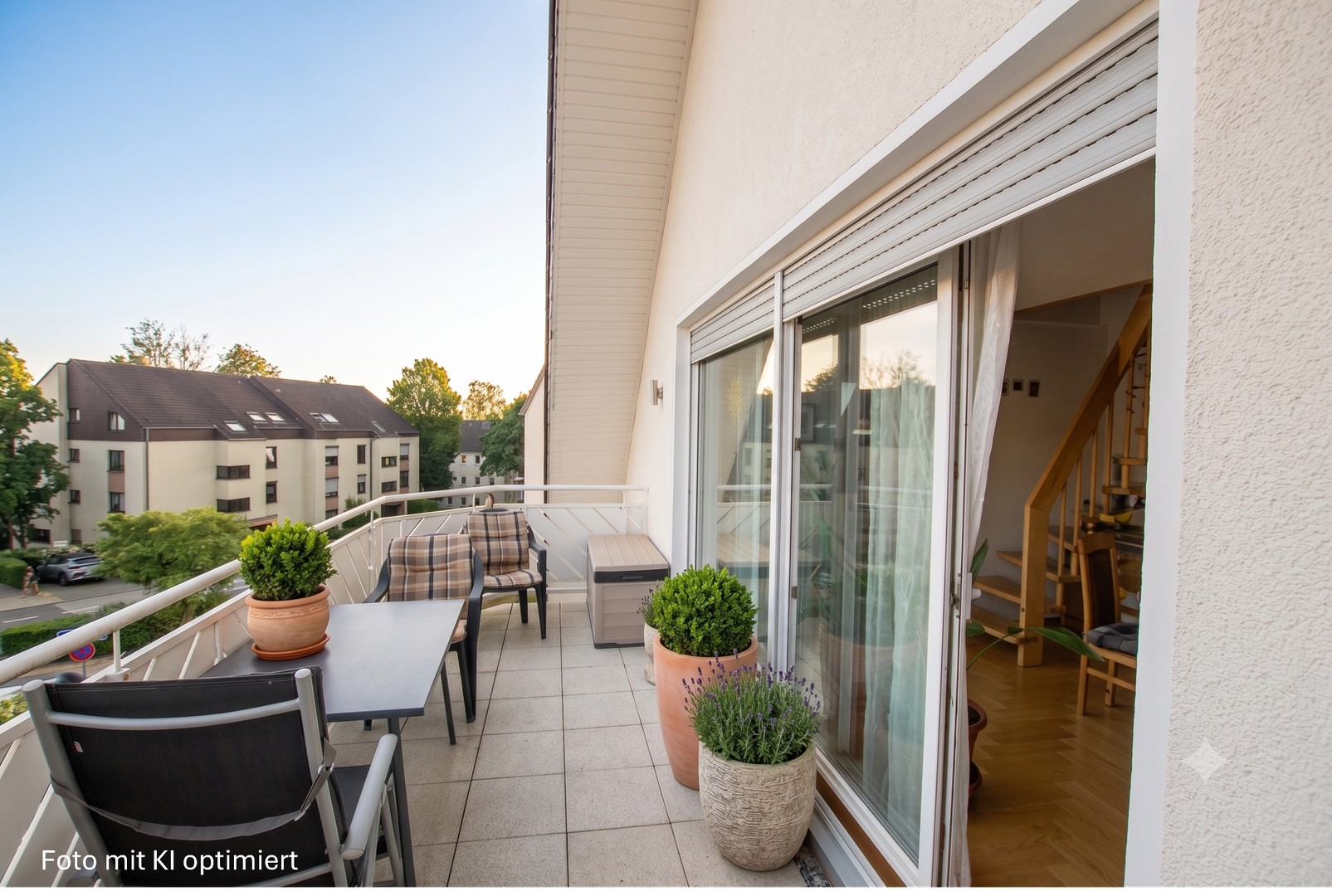 Helle Maisonette mit ausgebautem Spitzboden und 2 Stellplätzen – Haan – Vorschaubild 5