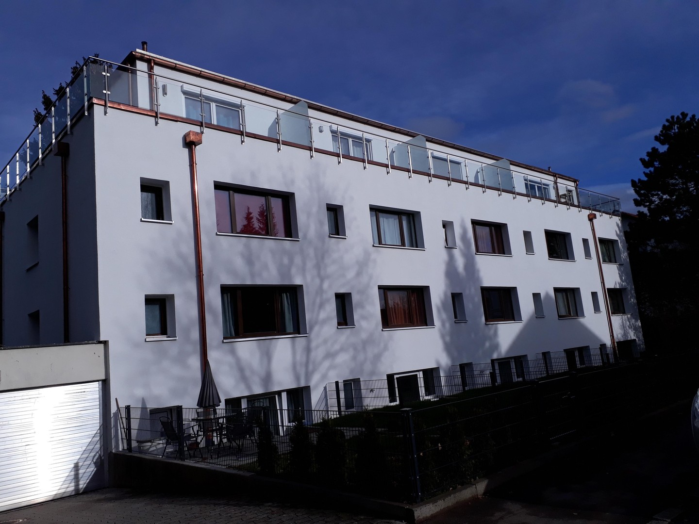 Sehr helle 2-Zimmer- Wohnung mit Ost-Süd-Balkon – München – Vorschaubild 8