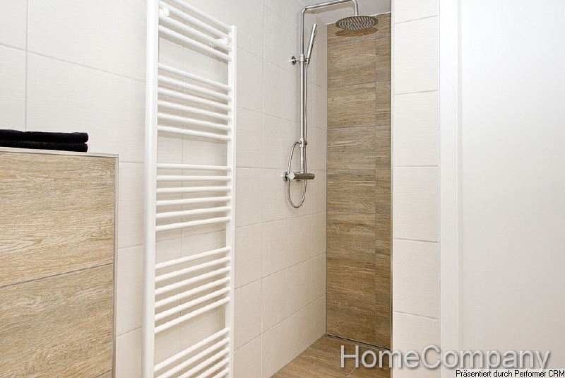 Comfort of the highest level! Generously proportioned apartment with all extras, in central location in Düsseldorf, next to the Hanielpark – Düsseldorf – Vorschaubild 9