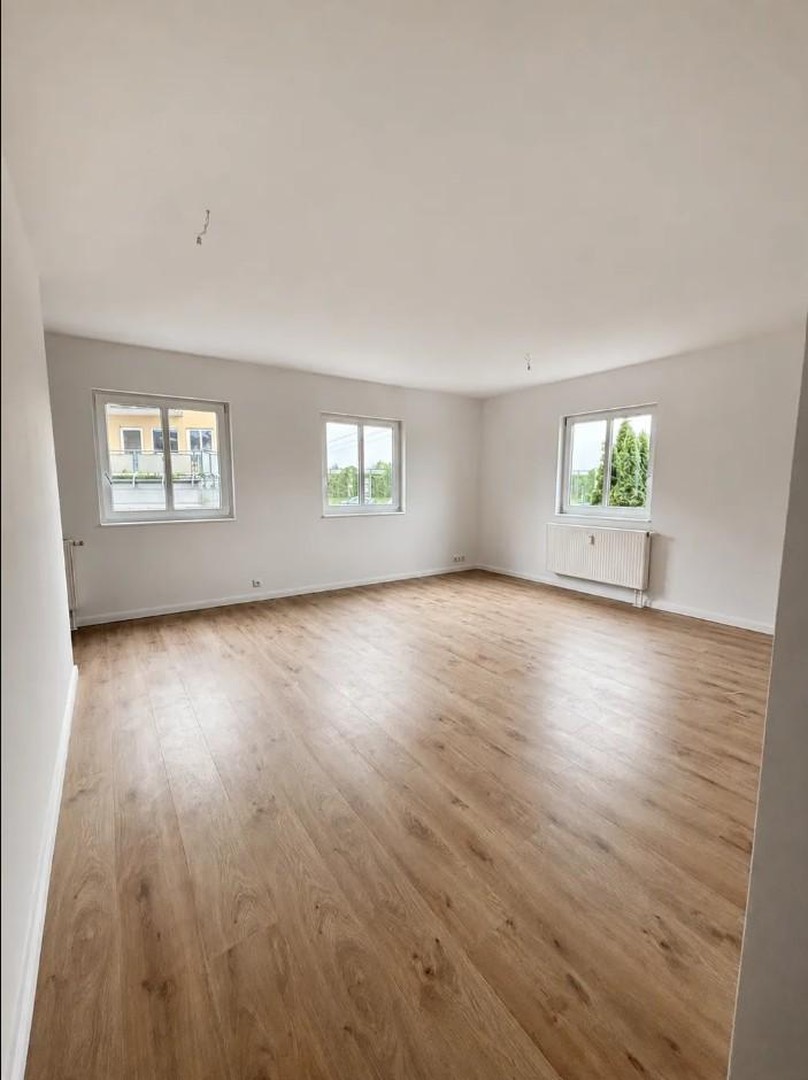 °°Frisch sanierte°° sonnige 3 Zimmer Wohnung mit Balkon und neuer Einbauküche