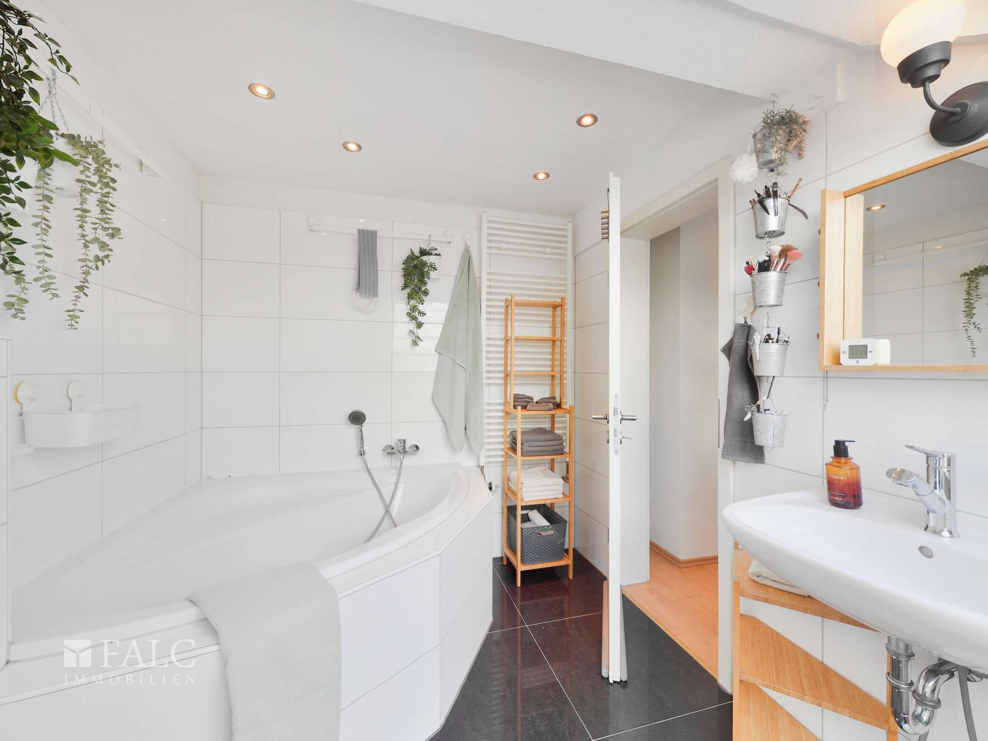 Maisonetteflair trifft Stadtleben: Stilvolle 3 Zimmerwohnung über den Dächern von Elberfeld! – Wuppertal – Vorschaubild 8
