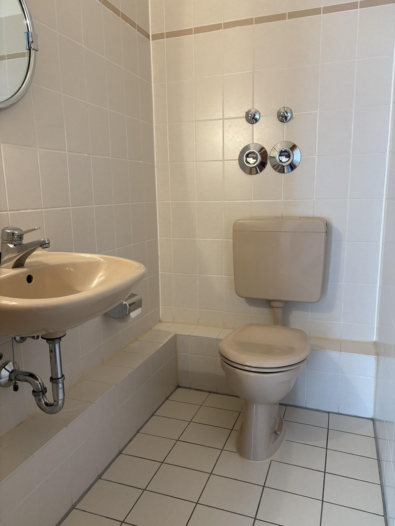 3-Zimmer Endetagen-Wohnung mit Südloggia und Tiefgaragen-Stellplatz – Norderstedt – Vorschaubild 7