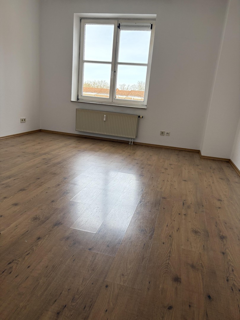 3-Zimmer Endetagen-Wohnung mit Südloggia und Tiefgaragen-Stellplatz – Norderstedt – Vorschaubild 8