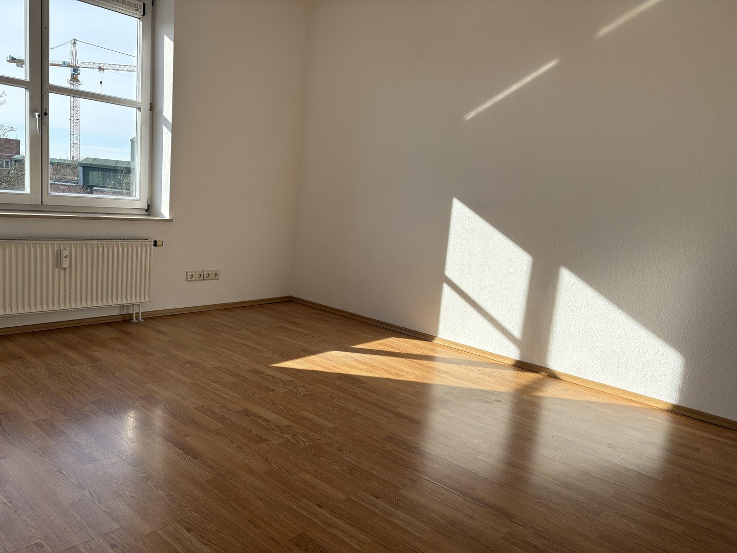 3-Zimmer Endetagen-Wohnung mit Südloggia und Tiefgaragen-Stellplatz – Norderstedt – Vorschaubild 9