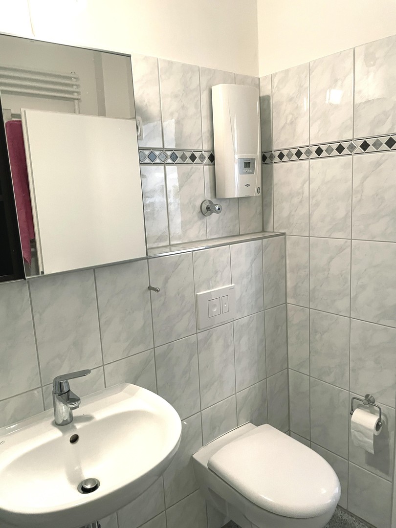 Schöne 2+ Zi. Wohnung PROVISIONSFREI in begehrter Lage in Berlin-Zehlendorf – Berlin – Vorschaubild 17