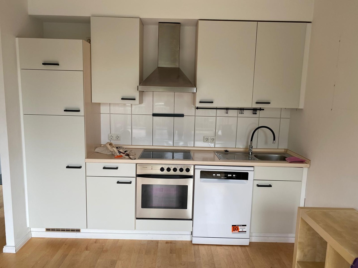 Lichtdurchflutete Dachgeschoßwohnung in Barmbek-Nord mit eigenem Stellplatz – Hamburg – Vorschaubild 4