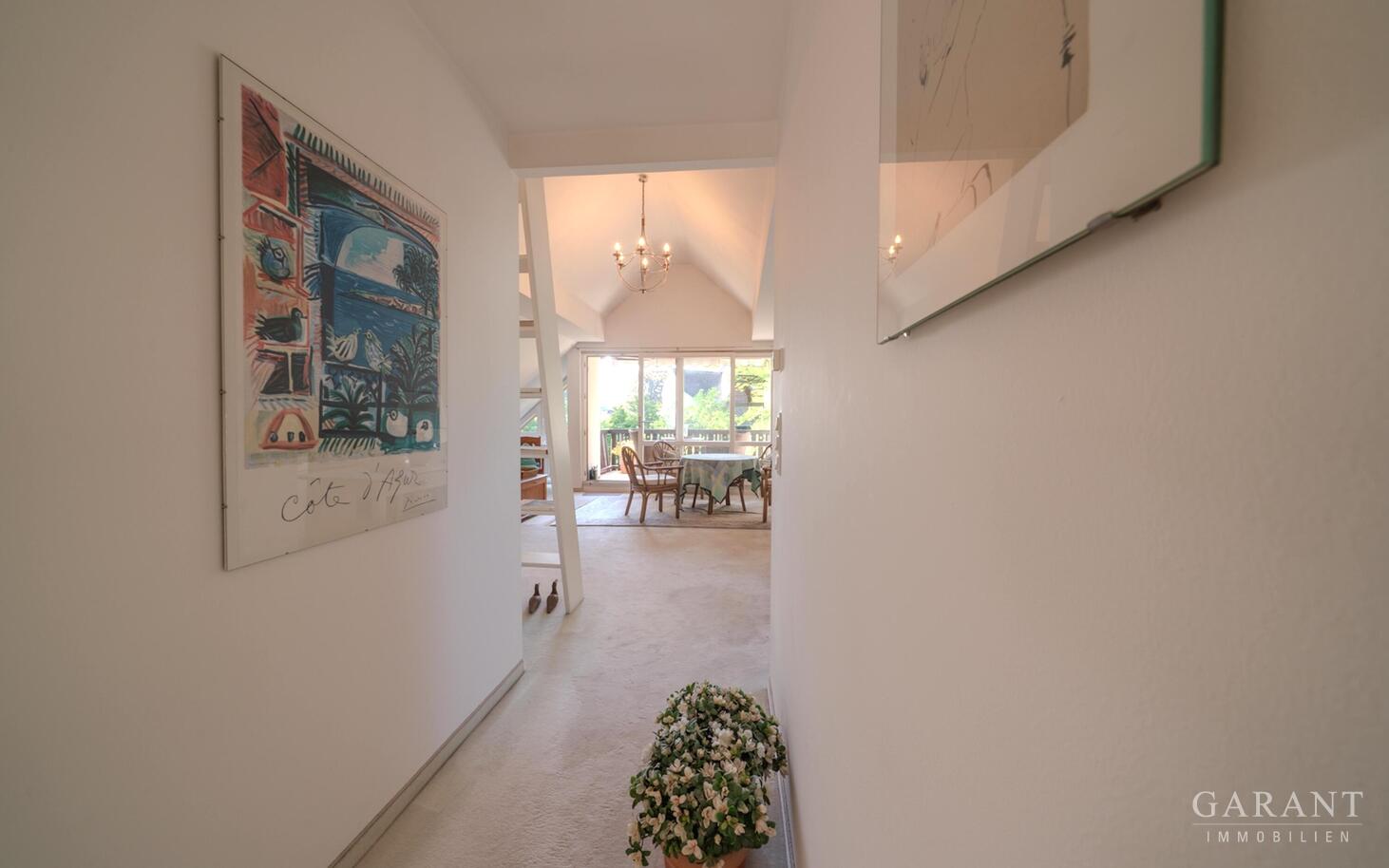 Stilvolle Atelier-Dachgeschosswohnung in begehrter Isarnähe von München-Solln – München-Solln – Vorschaubild 8