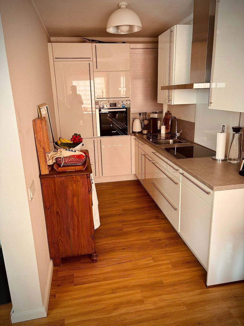 Von Privat urbane Wohnung mit Aussicht – Hamburg – Vorschaubild 5